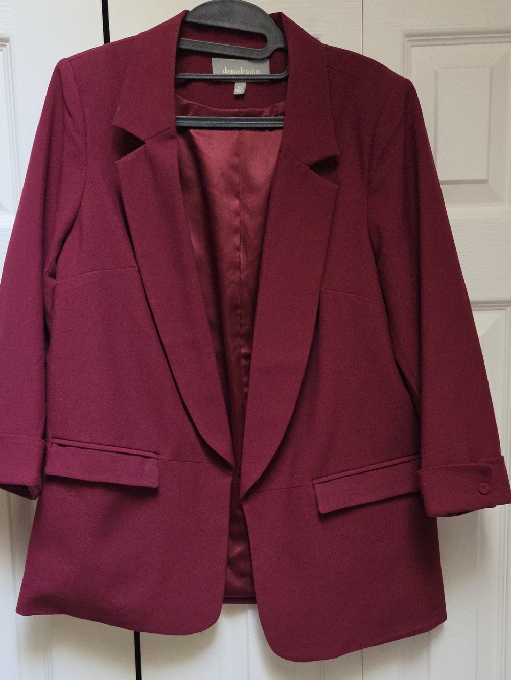 Daniel Rainn Burgundy Open-Front Blazer, Sz Med, Good Condition, 3/4 Sleeves